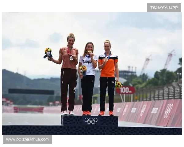 女子公路组冠军渟姐分享团队合作获胜喜悦
