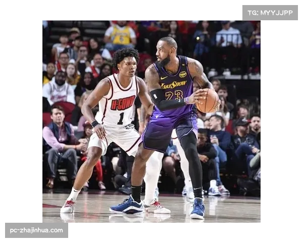 开拓者对阵火箭，探花秀亨德森与榜眼秀阿门·汤普森的投篮稳定性考验